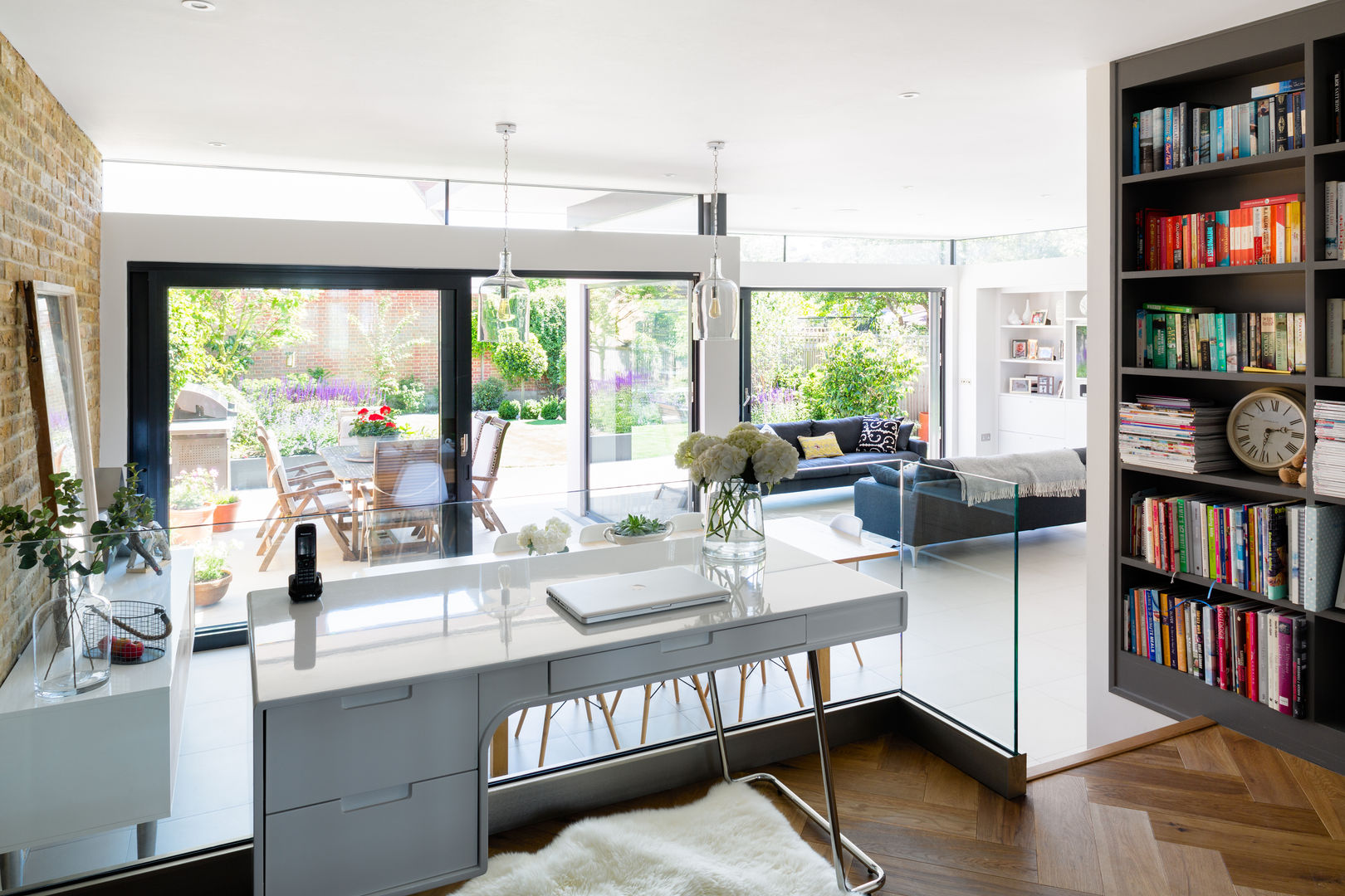 Broadgates Road, Granit Architects Granit Architects Living room