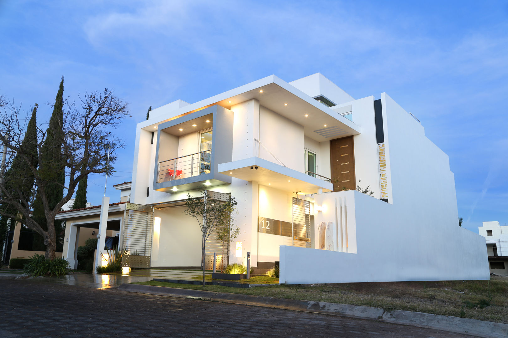 Casa Lirio, arketipo-taller de arquitectura arketipo-taller de arquitectura Casas modernas