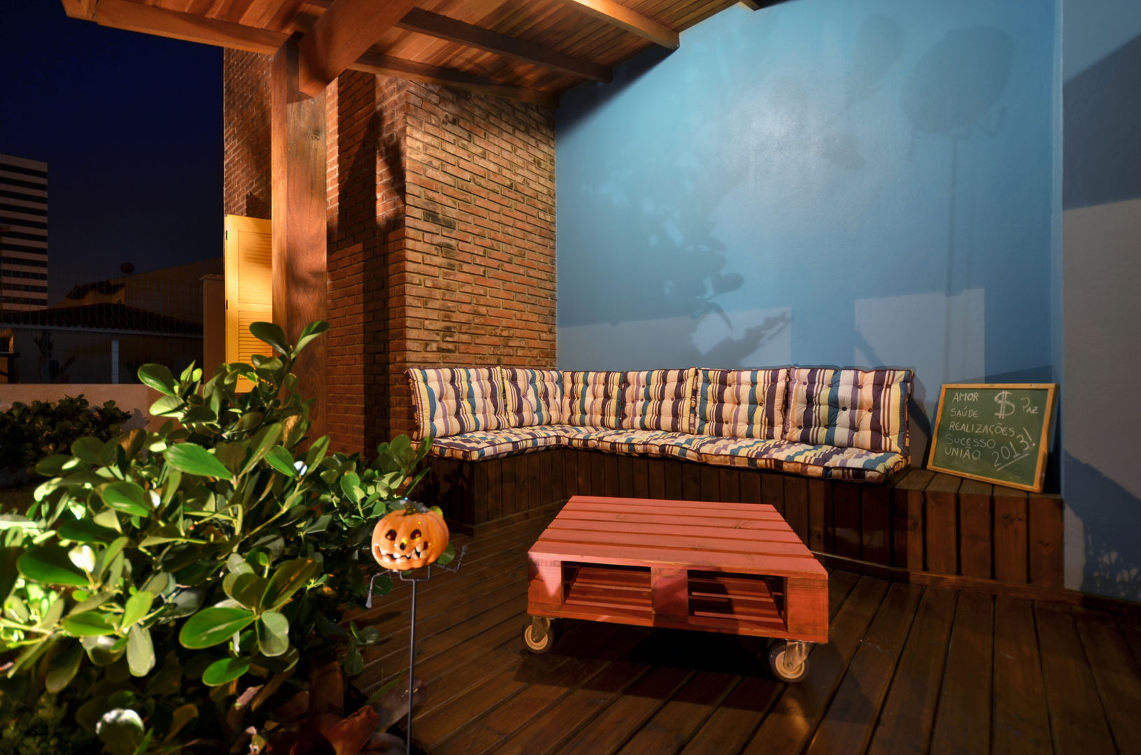 BEACH HOUSE, Arquitetando ideias Arquitetando ideias Tropischer Balkon, Veranda & Terrasse