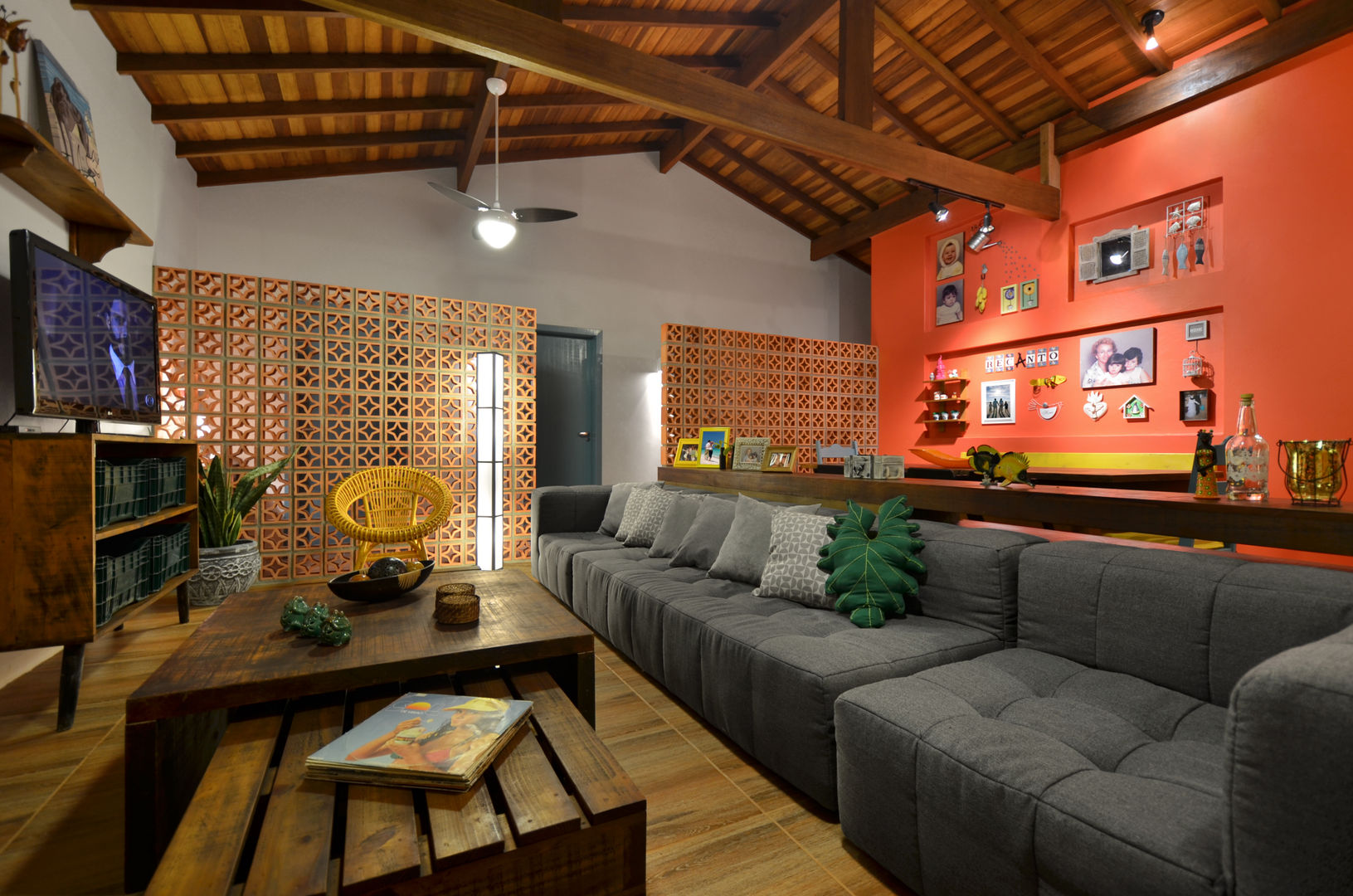 BEACH HOUSE, Arquitetando ideias Arquitetando ideias Tropical style living room