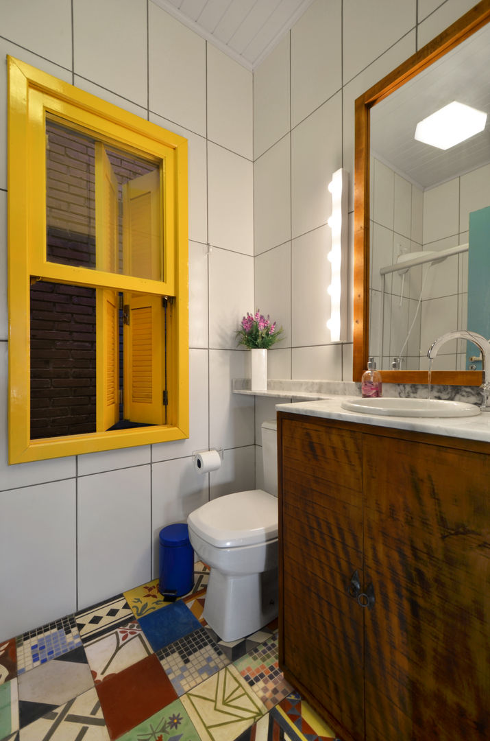 BEACH HOUSE, Arquitetando ideias Arquitetando ideias Tropical style bathrooms