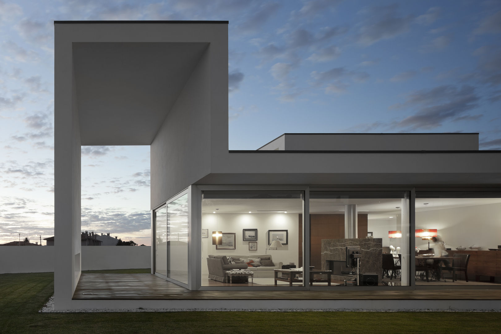 Aradas House, RVDM, Arquitectos Lda RVDM, Arquitectos Lda 모던스타일 주택