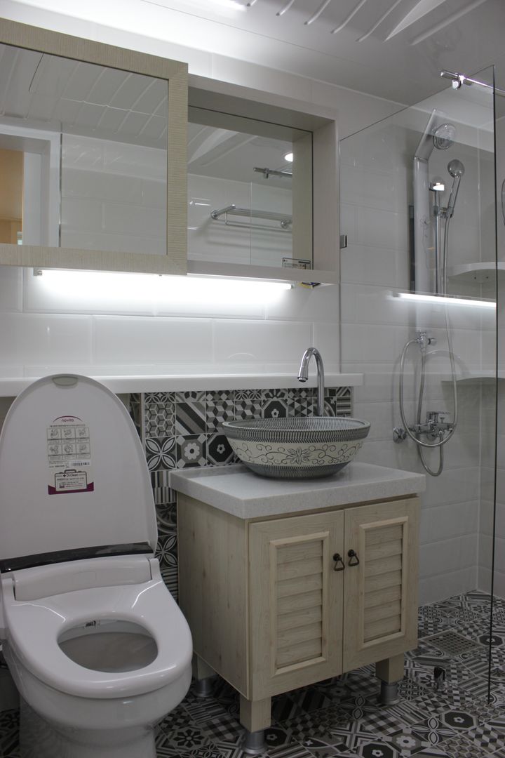 관저동 신선마을아파트 38평형 Before & After , 더홈인테리어 더홈인테리어 Modern bathroom