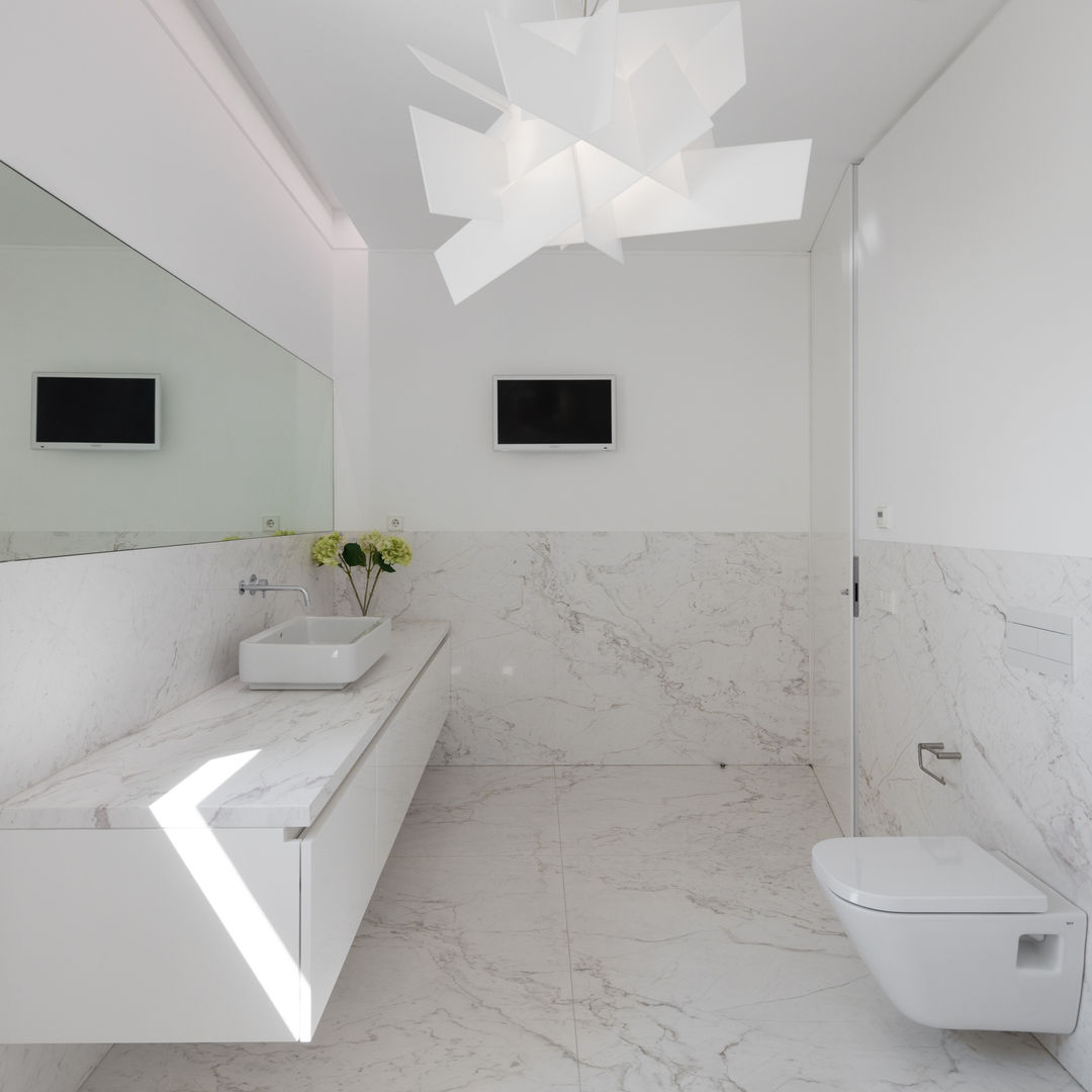 homify Baños minimalistas