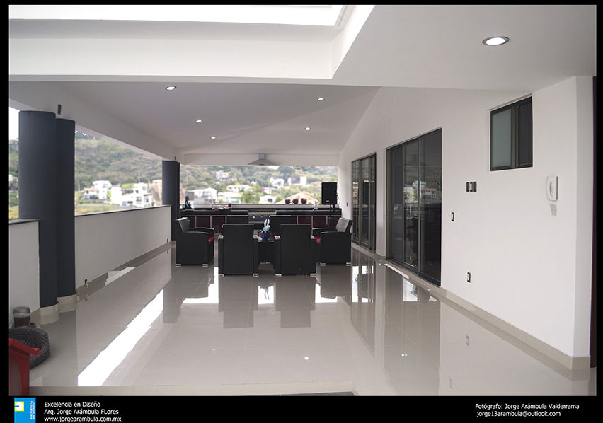 residencia Alondra, Excelencia en Diseño Excelencia en Diseño Modern Balkon, Veranda & Teras Seramik