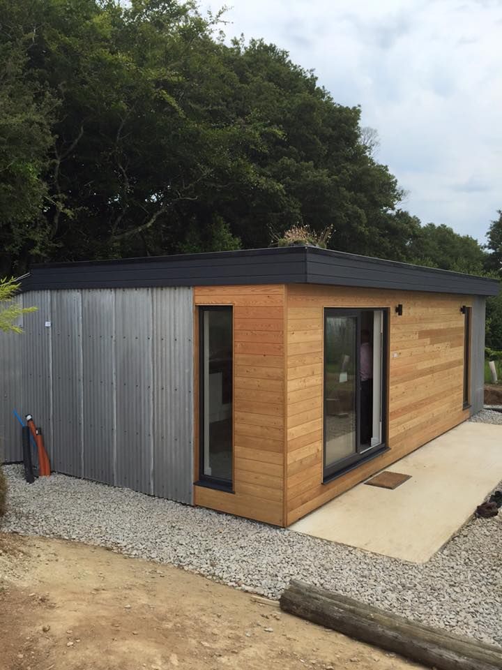 Micro Lodge - Exterior Building With Frames Moderne Häuser Holz Holznachbildung