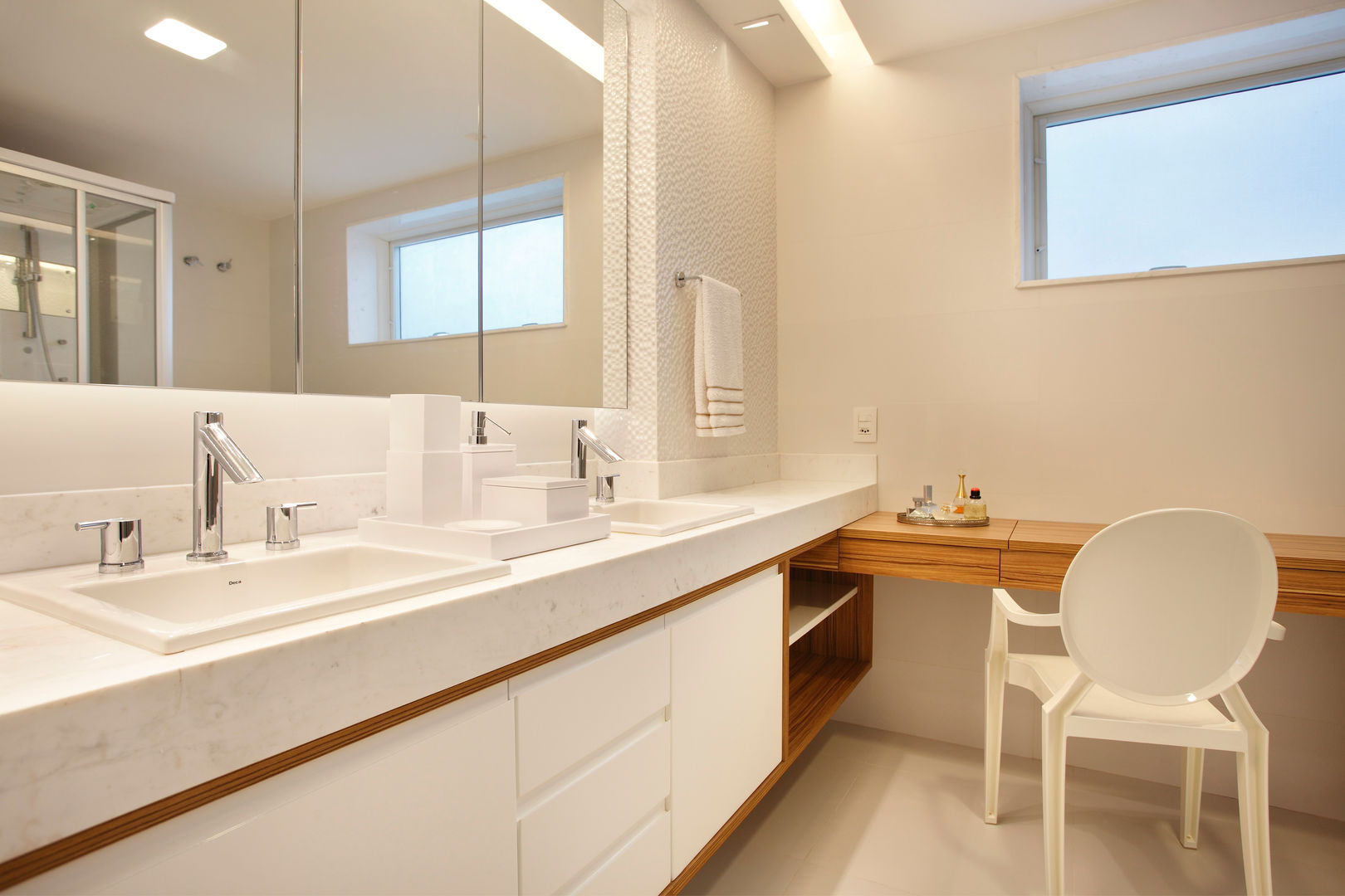 apartamento Peninsula - Barra da Tijuca, Isabela Lavenère Arquitetura Isabela Lavenère Arquitetura Bagno moderno