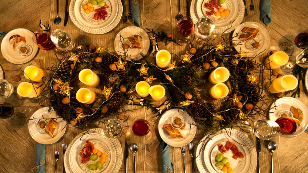 Elegantes centros de mesa de comedor 15 años y bodas  Centros de mesa para  el hogar, Centros de mesa de comedor, Decorar mesa de centro