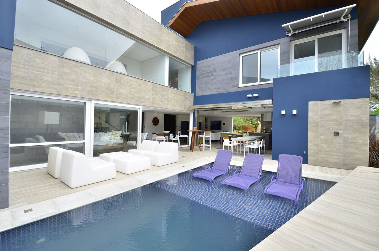 A CASA AZUL, HECHER YLLANA ARQUITETOS HECHER YLLANA ARQUITETOS บ้านและที่อยู่อาศัย