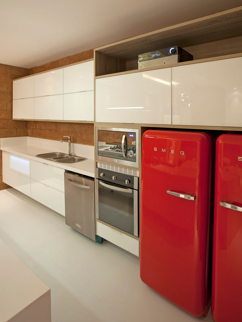 homify Modern kitchen