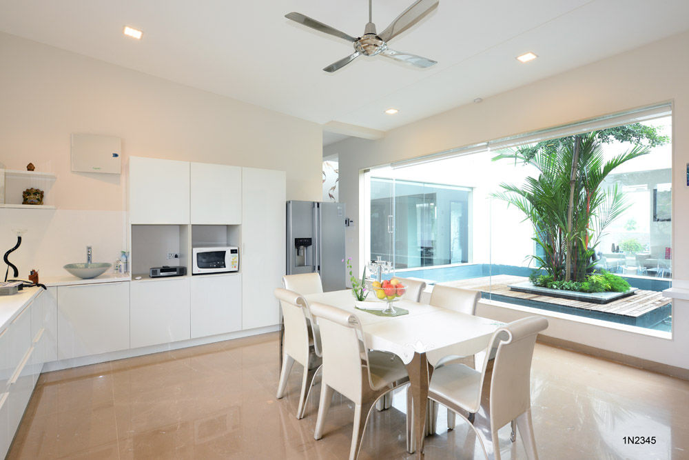 Residential Bungalow, NA ARCHITECTS NA ARCHITECTS Modern dining room