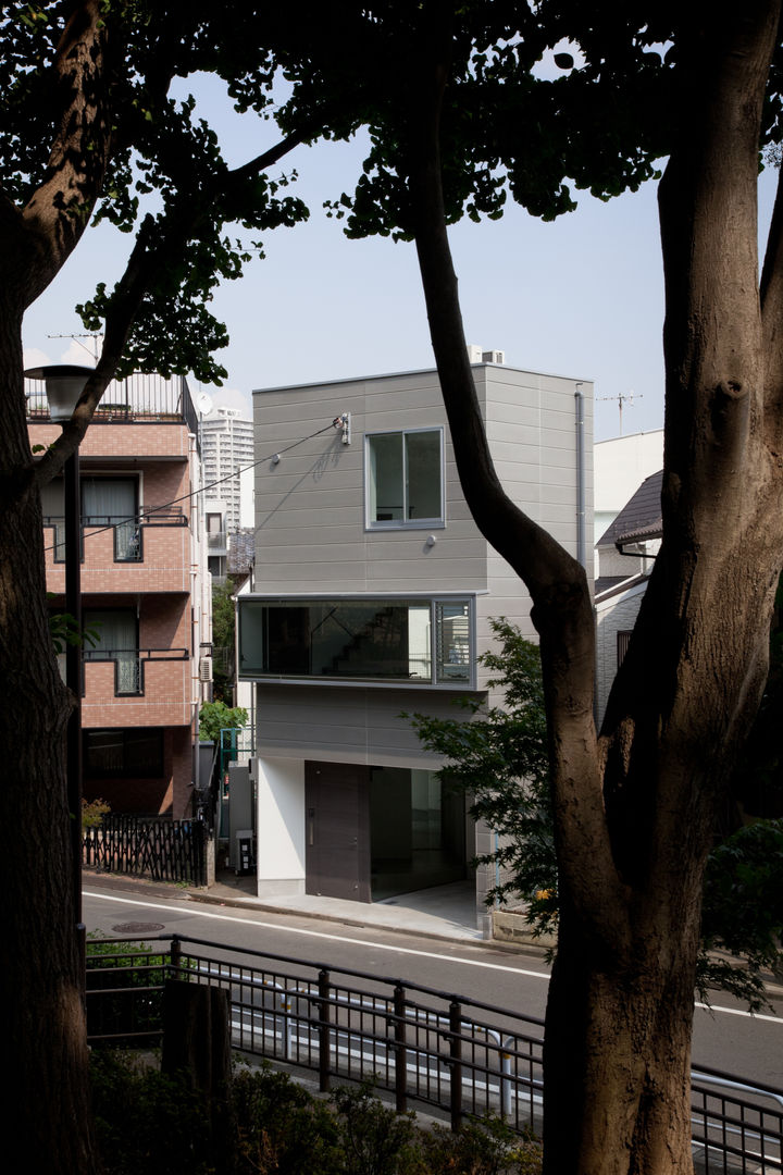 公園前の家, 有限会社角倉剛建築設計事務所 有限会社角倉剛建築設計事務所 Будинки