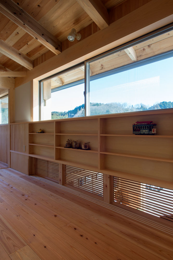 ツイノスミカ～うちの山の木, 大森建築設計室 大森建築設計室 ห้องสันทนาการ ไม้ Wood effect