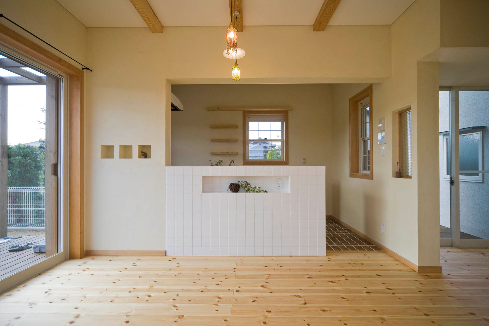 ジムのある家, 大森建築設計室 大森建築設計室 Eclectic style dining room Wood Wood effect