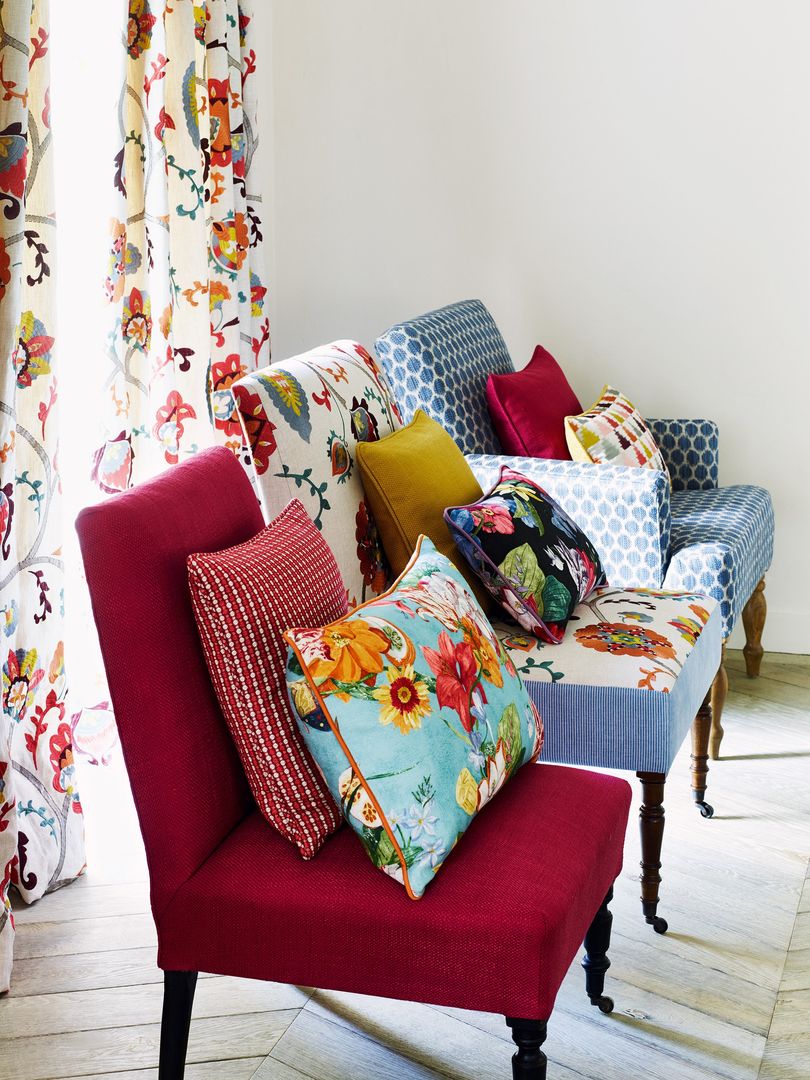 Also Autumn is Colorfull JaneChurchill, Emporio del Tessuto Emporio del Tessuto Living room Textile Amber/Gold Sofas & armchairs