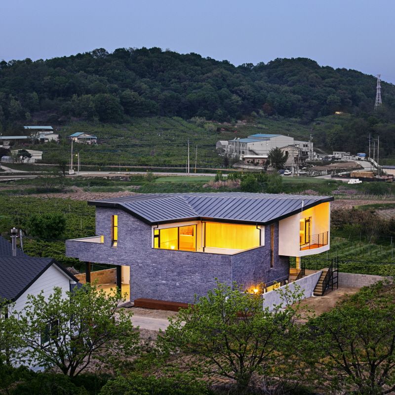 Pyrus House, 'Snow AIDe 'Snow AIDe Modern home