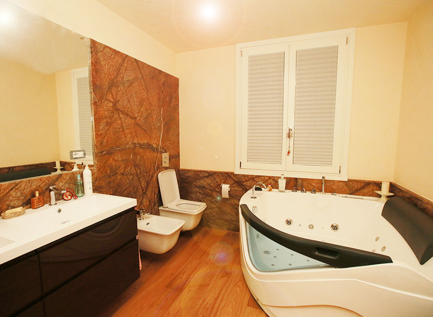 abitazione privata, ARCHITETTURE & DESIGN ARCHITETTURE & DESIGN Classic style bathroom