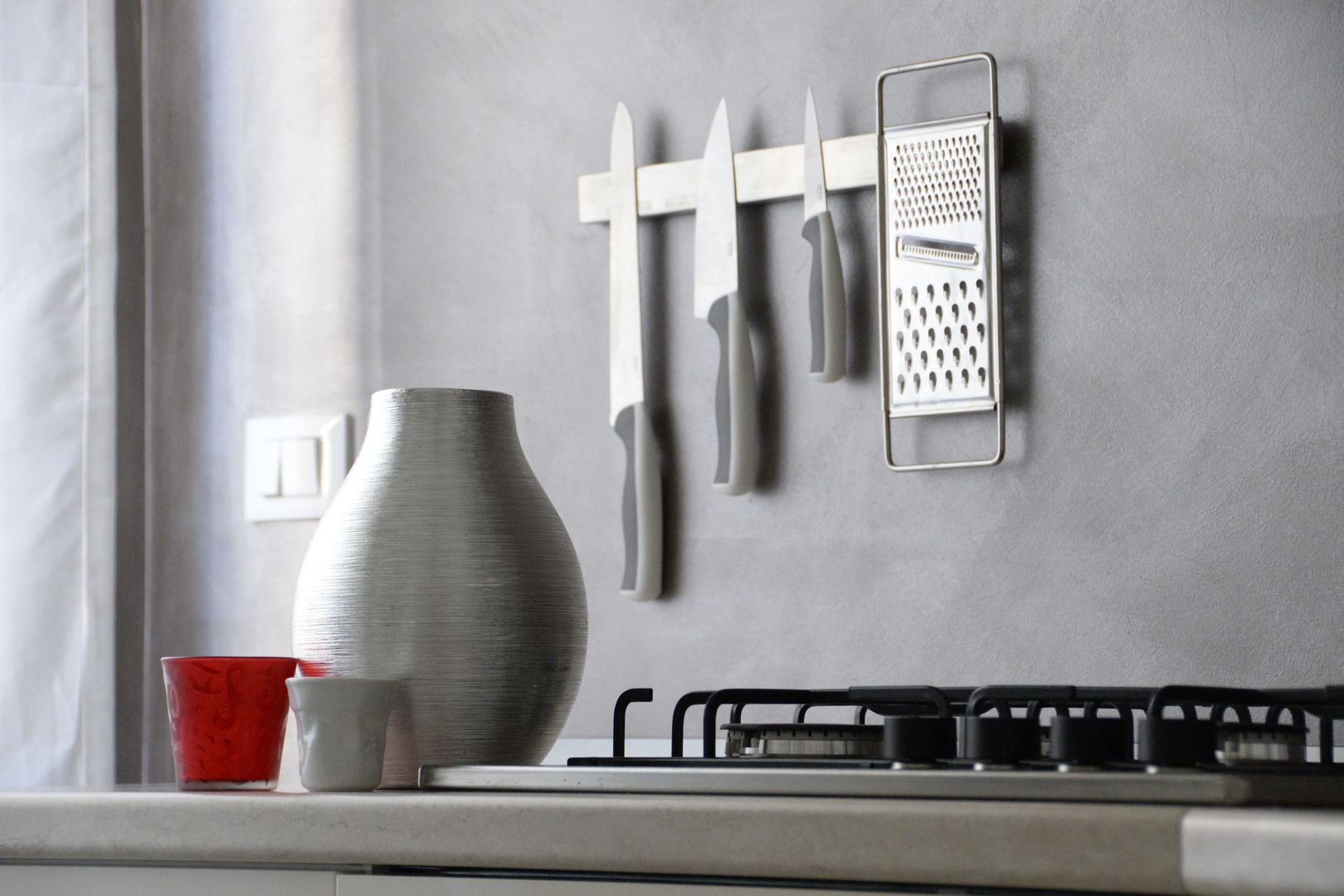 Styling Appartamento Lambrate, Claudia Terzaghi Claudia Terzaghi Modern kitchen Accessories & textiles