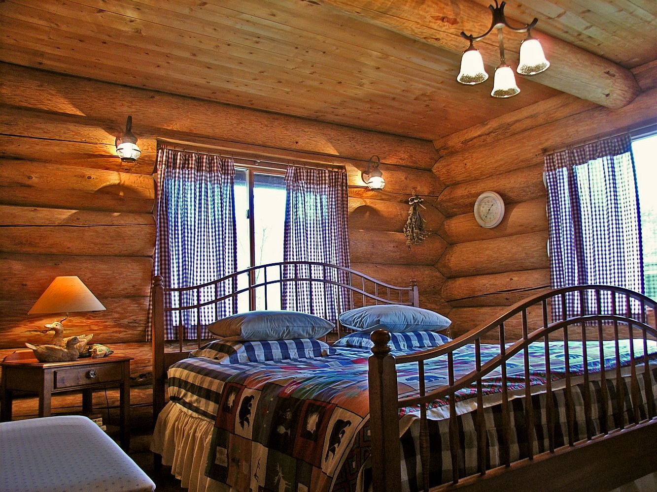 Log Cabin beside Japan Alps, Cottage Style / コテージスタイル Cottage Style / コテージスタイル Kamar Tidur Gaya Country Kayu Wood effect