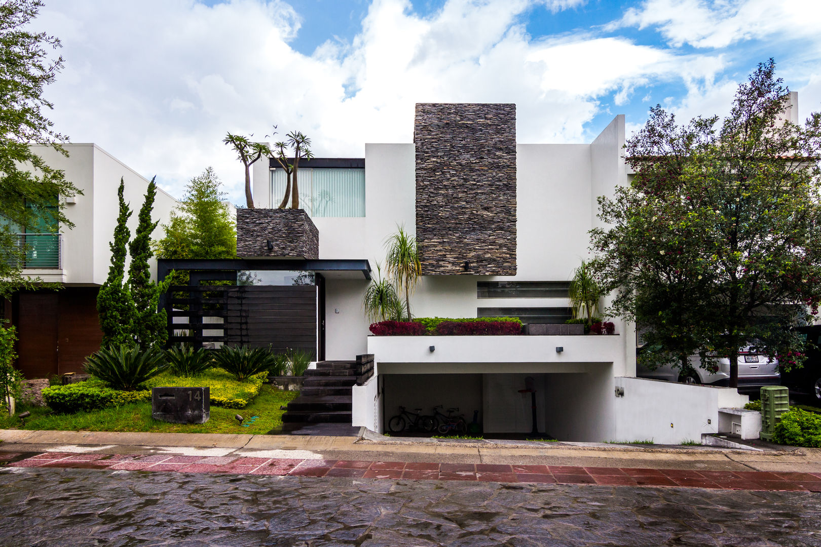 N14, aaestudio aaestudio Modern home