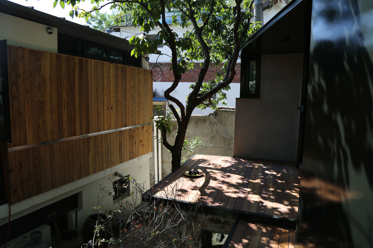 옥인동주택 리모델링 , IEUNG Architect IEUNG Architect Casas modernas