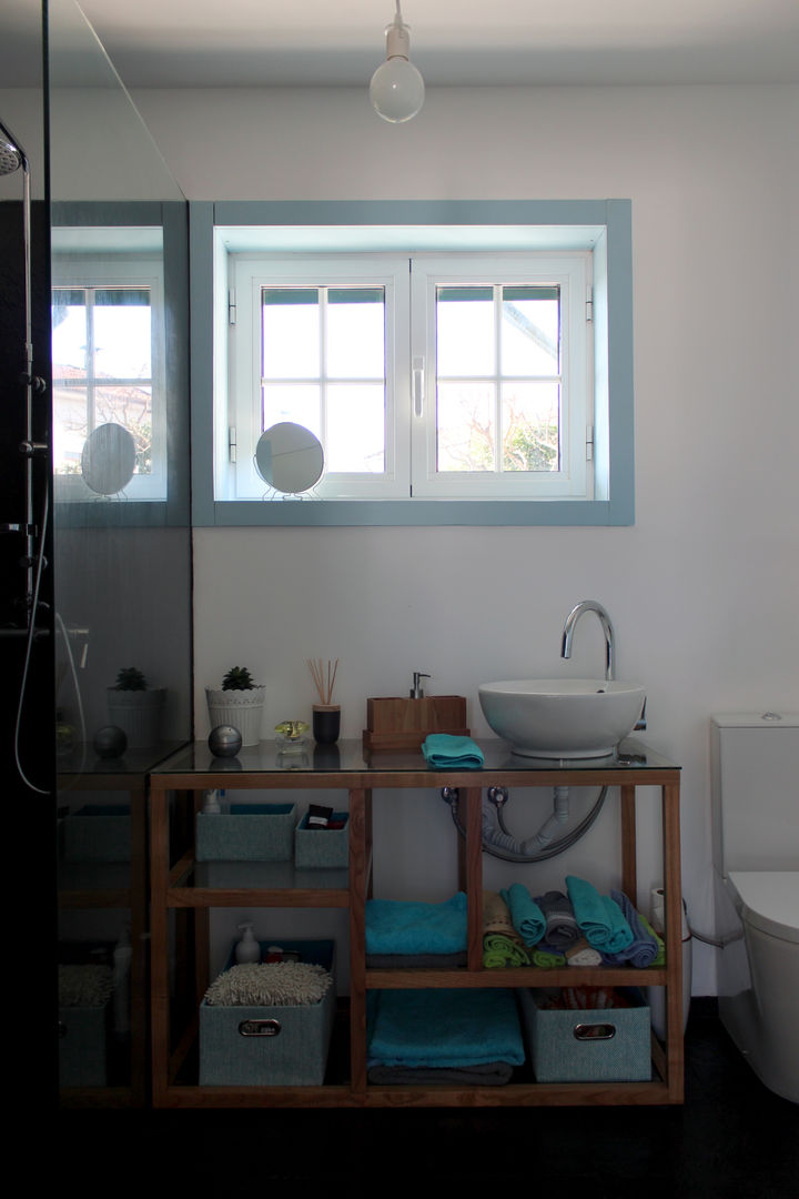 azul, crónicas do habitar crónicas do habitar Minimal style Bathroom