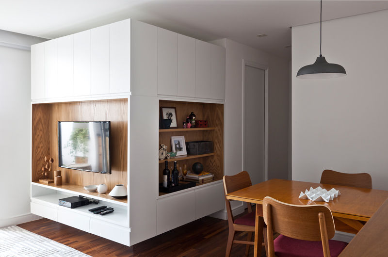 Apartamento da Catia, INÁ Arquitetura INÁ Arquitetura Scandinavische woonkamers