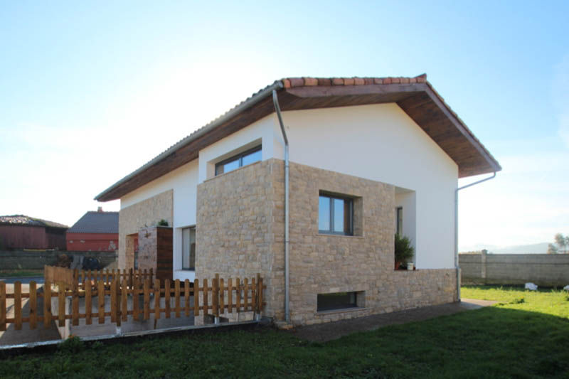 CASA BARBARA, R. Borja Alvarez. Arquitecto R. Borja Alvarez. Arquitecto Casas de estilo rústico