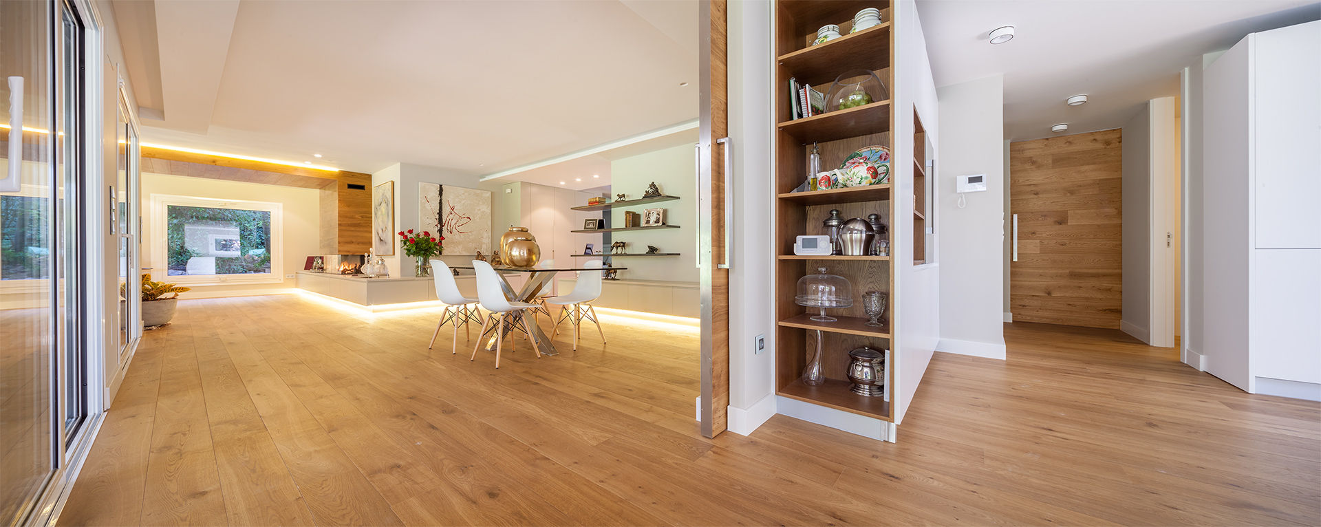 CHALET VALDEMARIN, Tarimas de Autor Tarimas de Autor Modern corridor, hallway & stairs Wood Wood effect