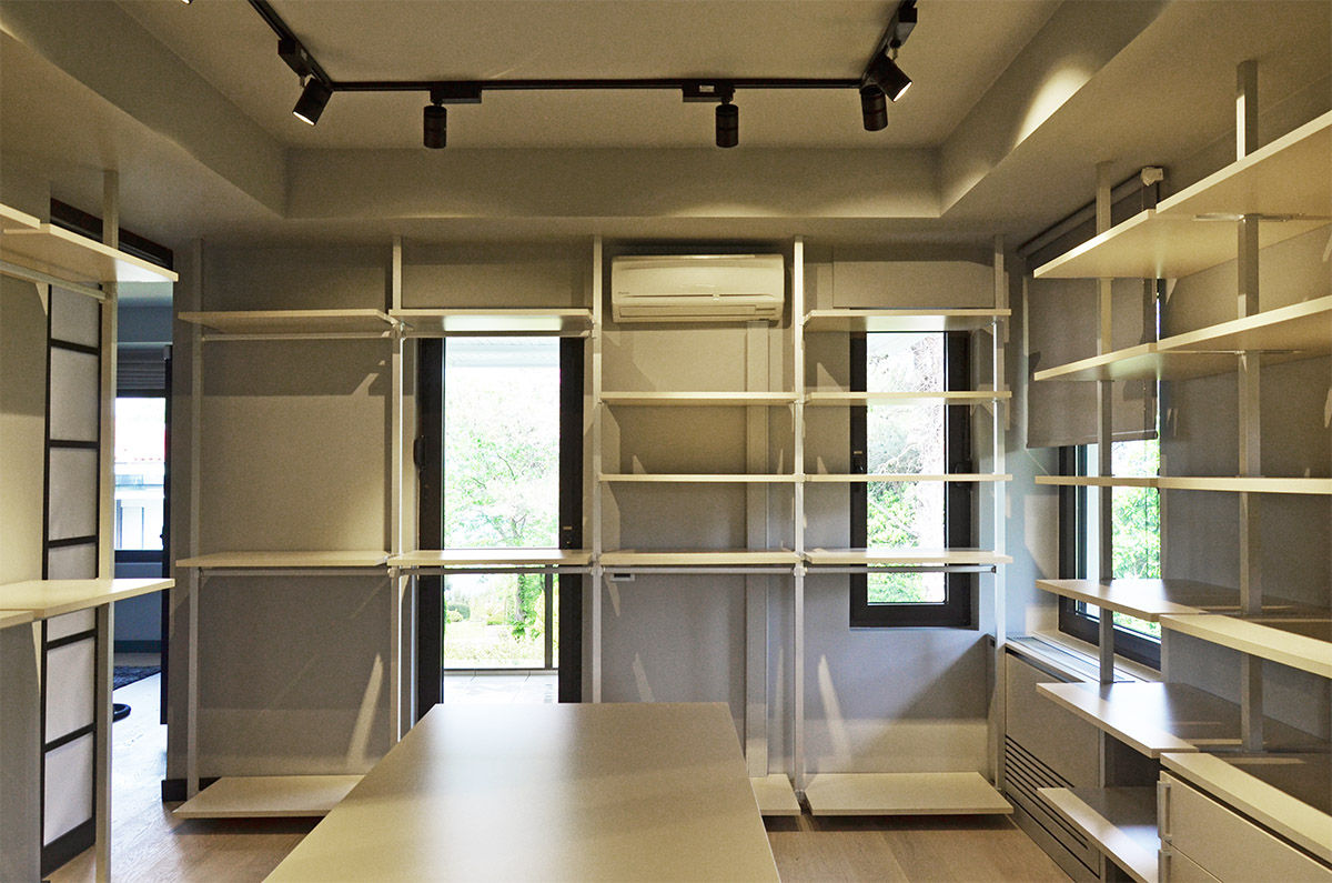 Tarabya Villa, monoblok tasarım & içmimarlık monoblok tasarım & içmimarlık Modern dressing room