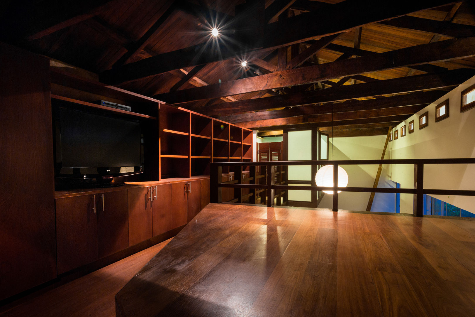 Refurbishment in Teusuillo, Bogotá, SDHR Arquitectura SDHR Arquitectura Modern Bedroom Wood Wood effect