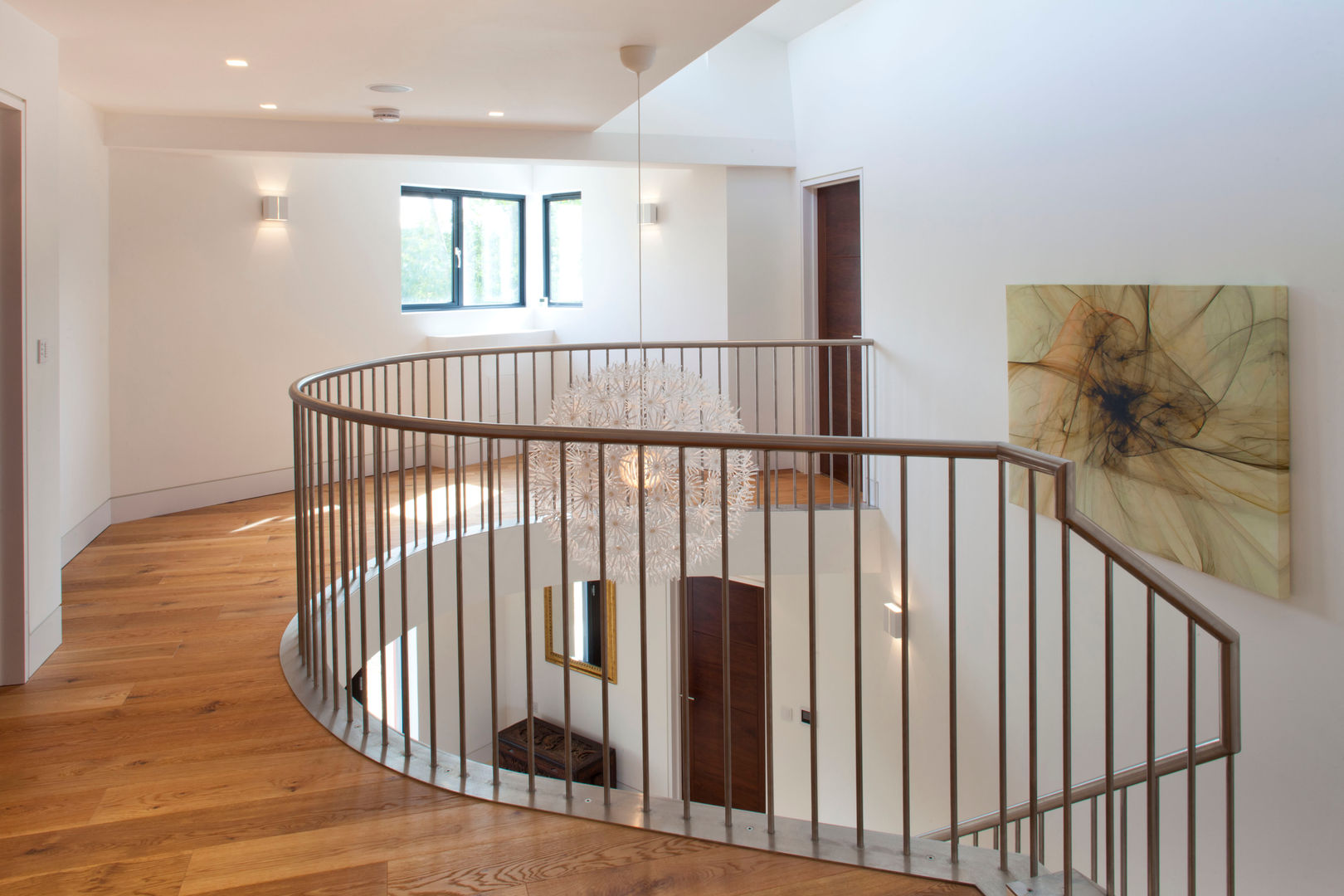 Essex House, Frost Architects Ltd Frost Architects Ltd Modern corridor, hallway & stairs