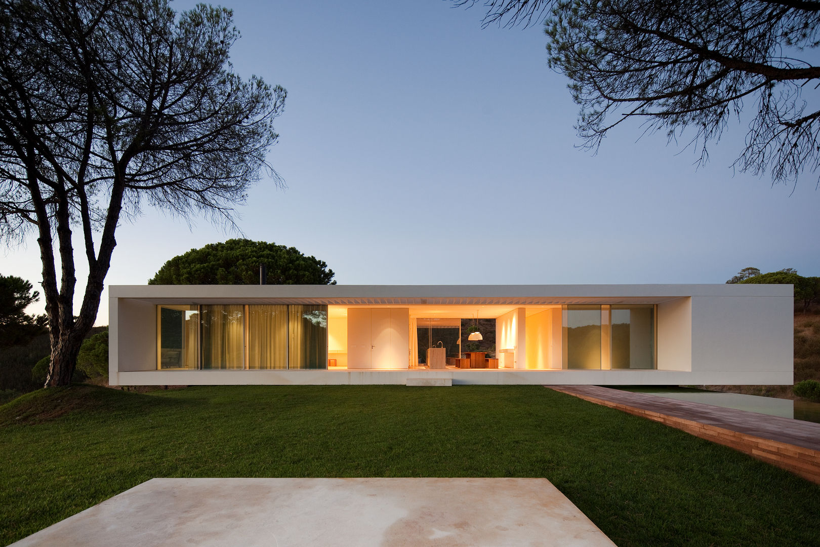 House in Melides, Pedro Reis Arquitecto Pedro Reis Arquitecto บ้านและที่อยู่อาศัย