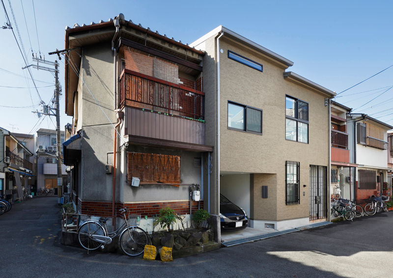 阿倍野の長屋〈renovation〉－5段の距離がいい－, 一級建築士事務所アトリエｍ 一級建築士事務所アトリエｍ Houses