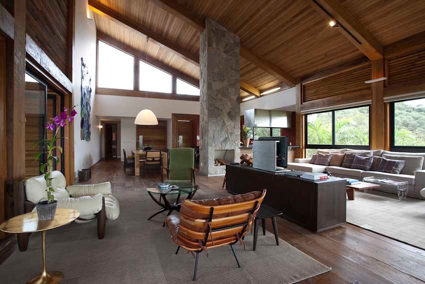 Mountain House, David Guerra Arquitetura e Interiores David Guerra Arquitetura e Interiores Rumah Gaya Rustic