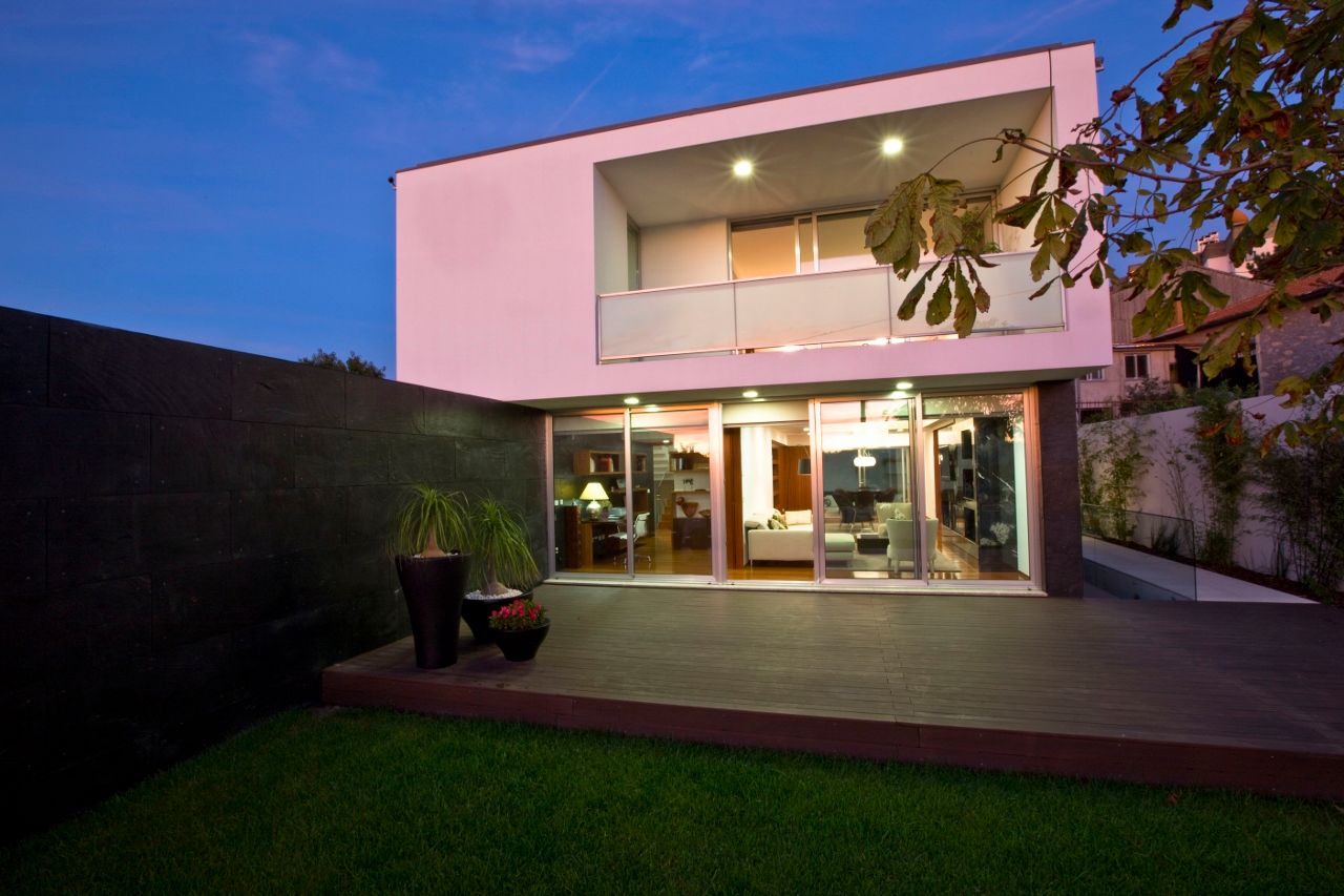 A.F. House, Atelier d'Arquitetura Lopes da Costa Atelier d'Arquitetura Lopes da Costa Modern houses
