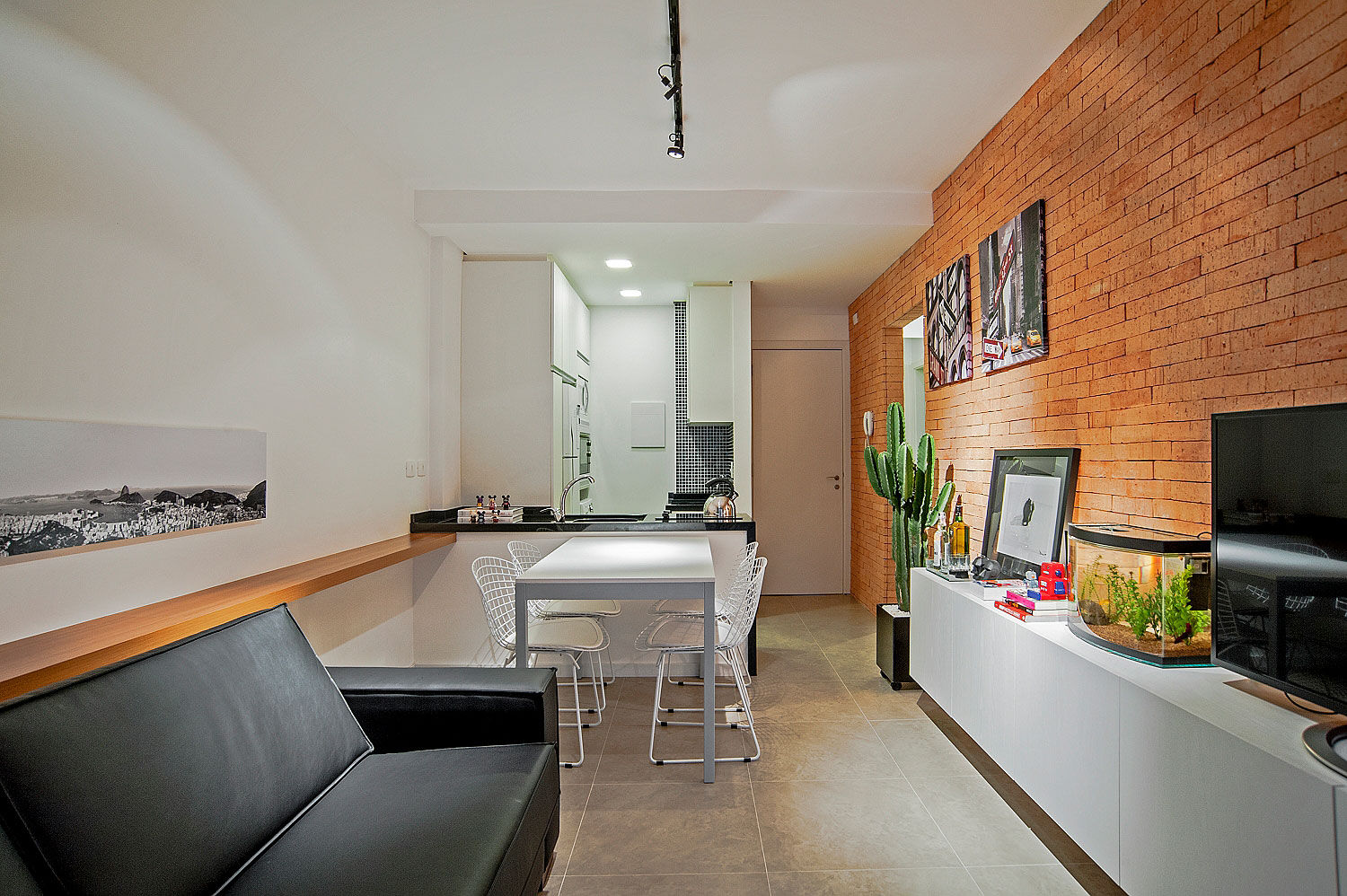 Apartamento LB, Studio Boscardin.Corsi Arquitetura Studio Boscardin.Corsi Arquitetura غرفة المعيشة