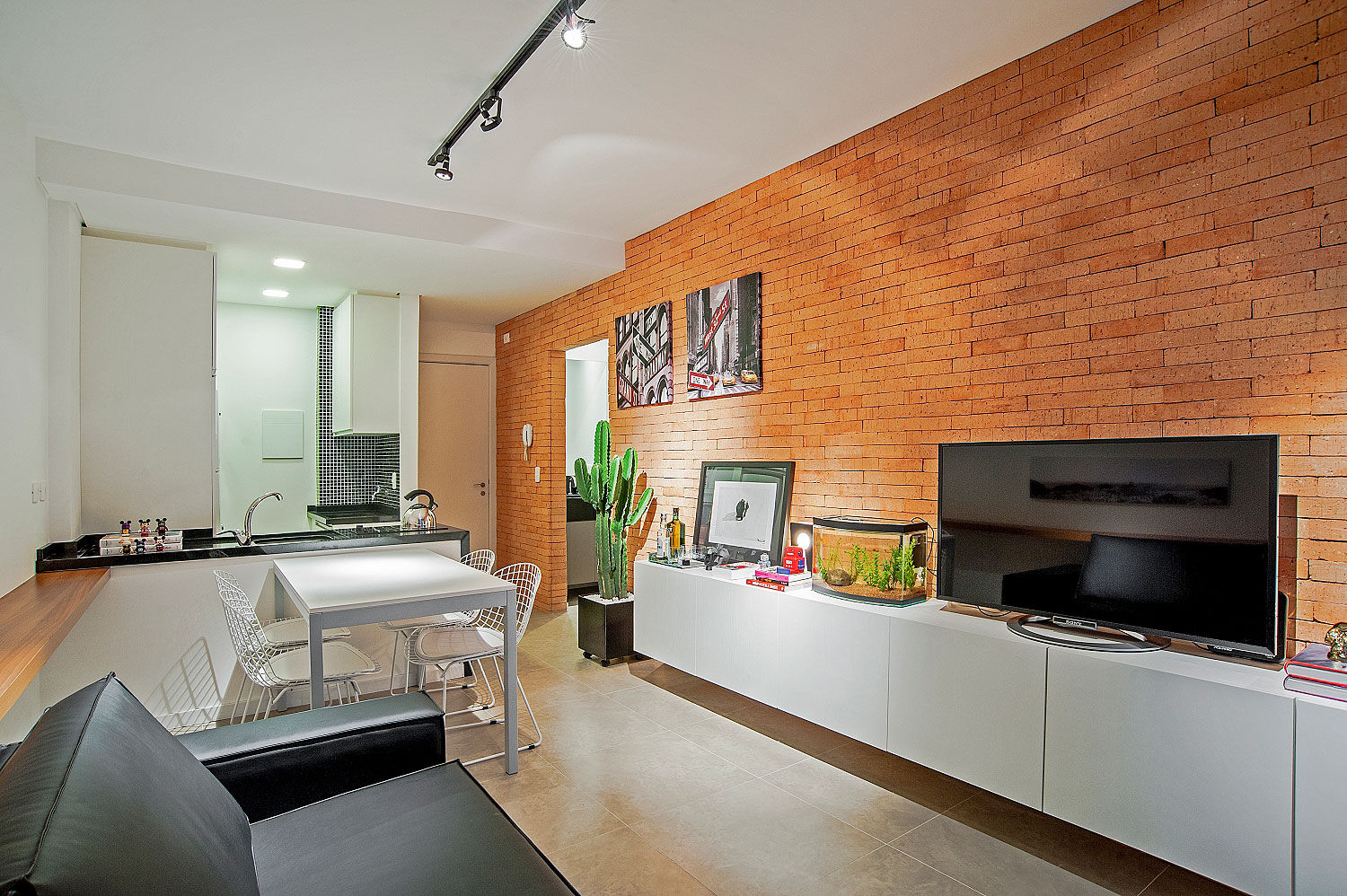 Apartamento LB, Studio Boscardin.Corsi Arquitetura Studio Boscardin.Corsi Arquitetura غرفة المعيشة