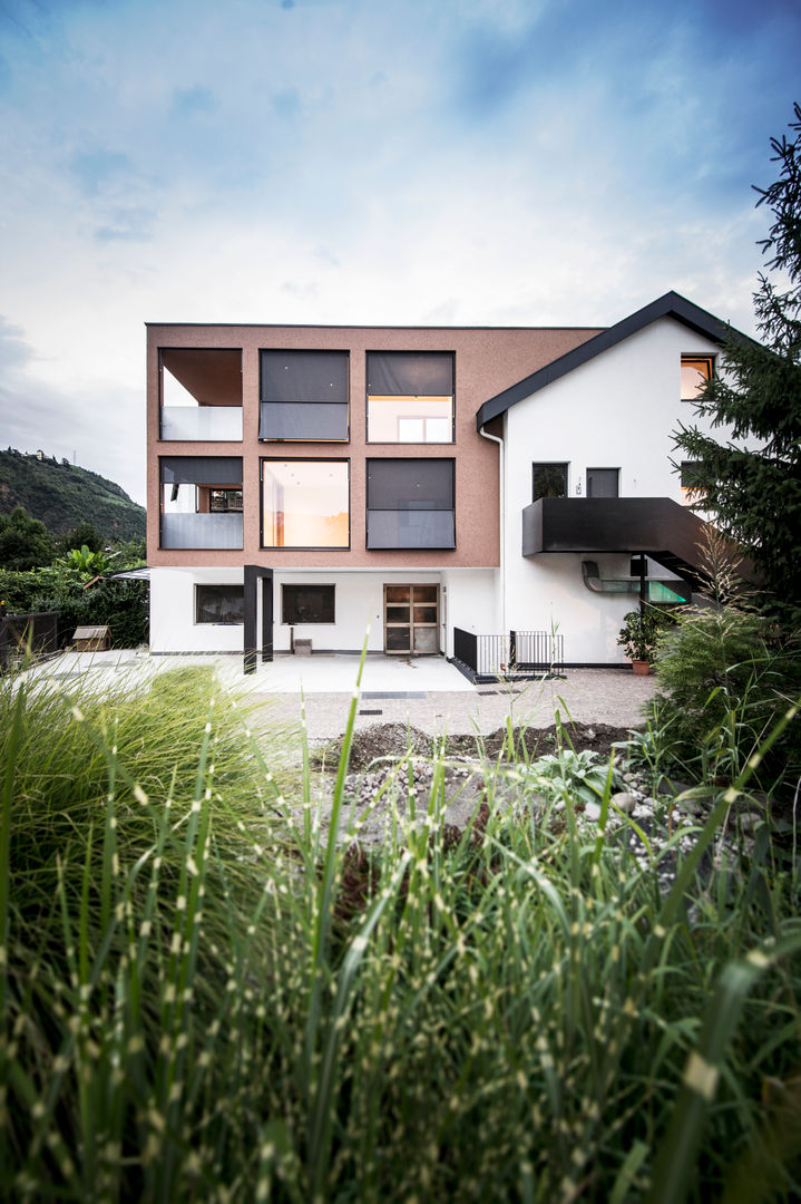 Villa Gries, noa* - network of architecture noa* - network of architecture Casas modernas