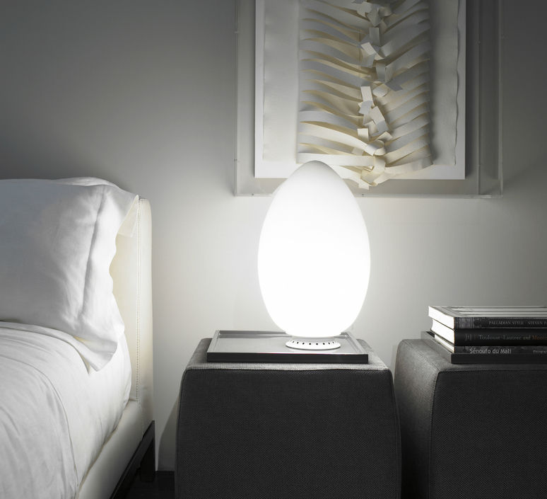 Innover sur les lampes de chevet, NEDGIS NEDGIS Habitaciones modernas Vidrio Blanco Iluminación