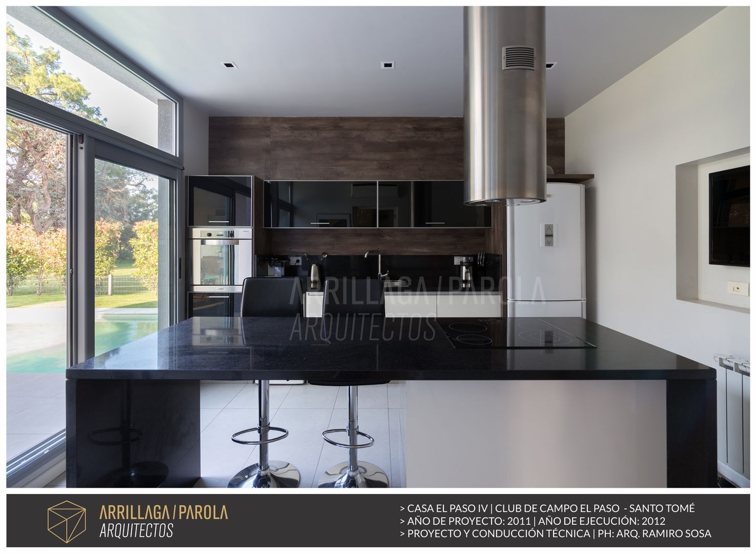 Casa El paso IV, ARRILLAGA&PAROLA ARRILLAGA&PAROLA Modern kitchen
