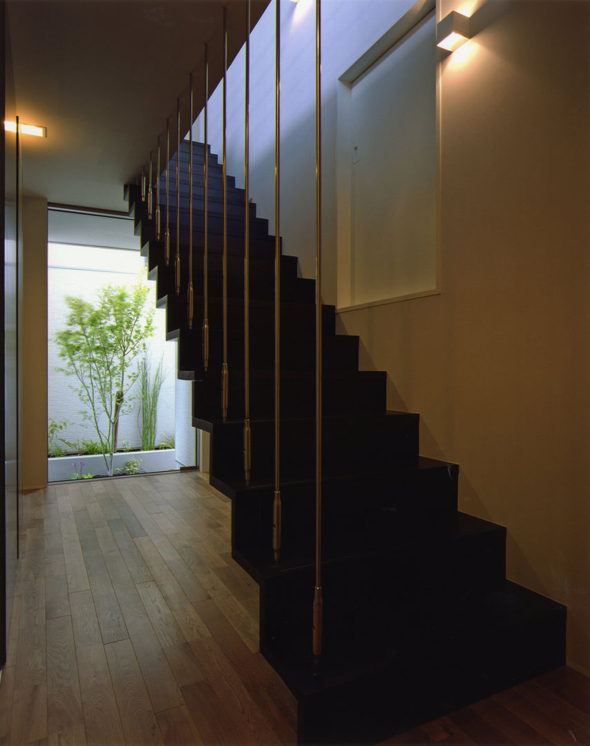 G-house 「展望の家」, Architect Show Co.,Ltd Architect Show Co.,Ltd Modern corridor, hallway & stairs