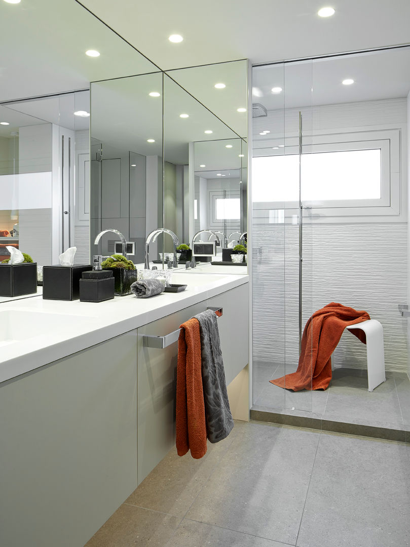 VIVIENDA GALO, Molins Design Molins Design Mediterranean style bathroom