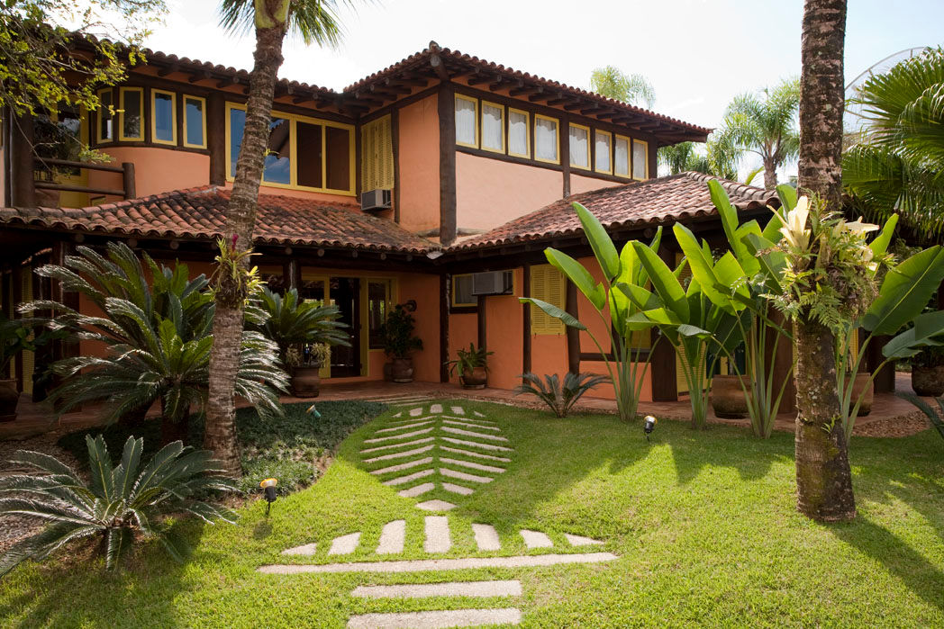 RESIDÊNCIA SL, MADUEÑO ARQUITETURA & ENGENHARIA MADUEÑO ARQUITETURA & ENGENHARIA Houses