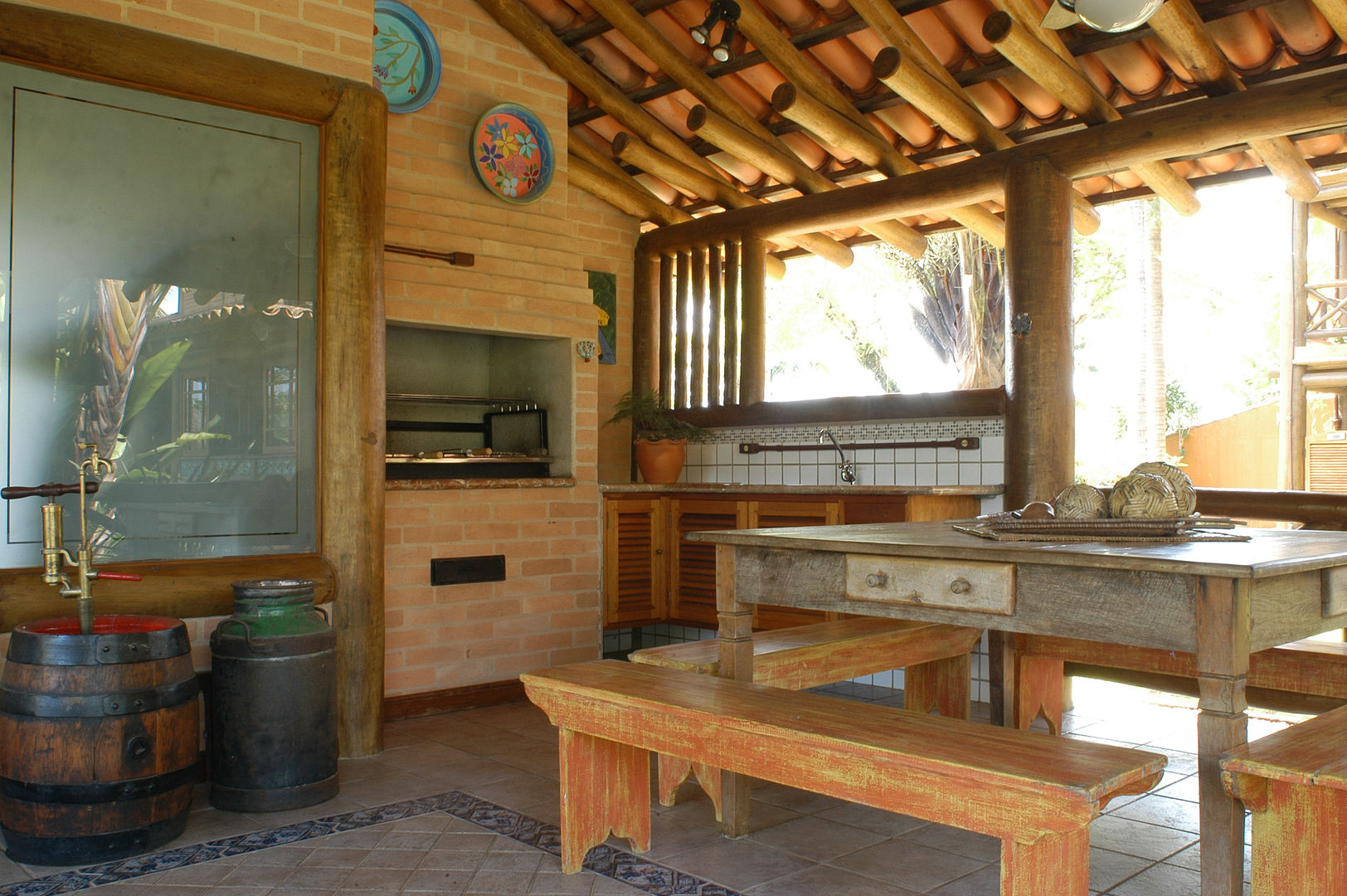 RESIDÊNCIA JRA, MADUEÑO ARQUITETURA & ENGENHARIA MADUEÑO ARQUITETURA & ENGENHARIA Rustic style balcony, veranda & terrace