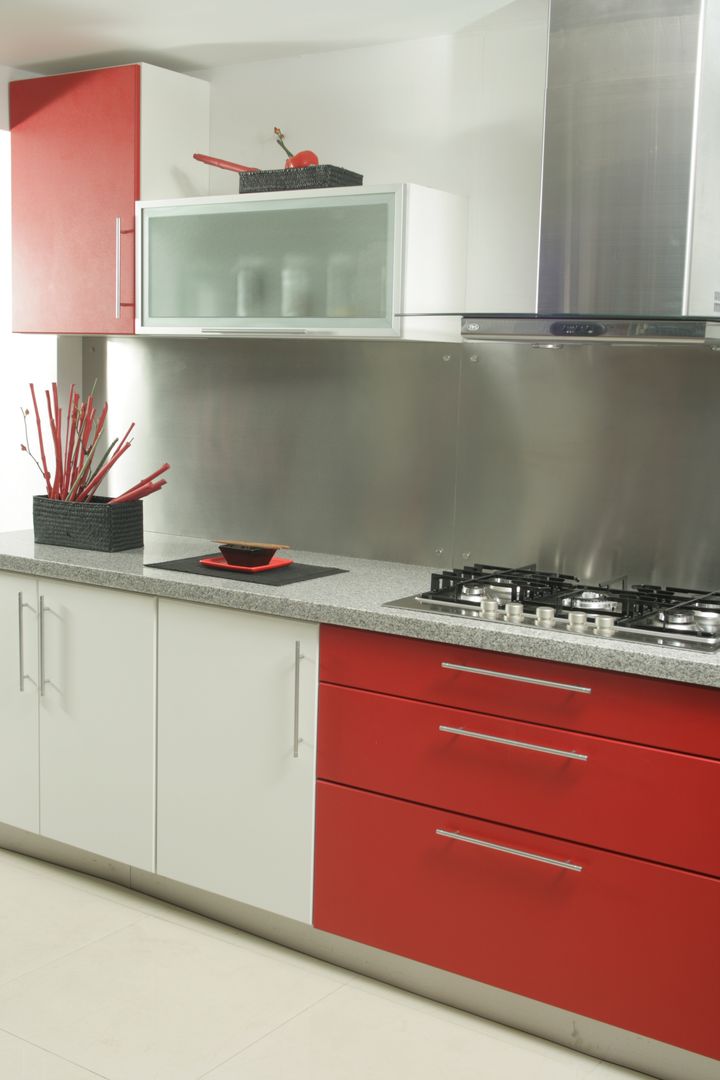 Más Proyectos., Sql Amoblamientos de Cocina Sql Amoblamientos de Cocina Modern style kitchen Plastic