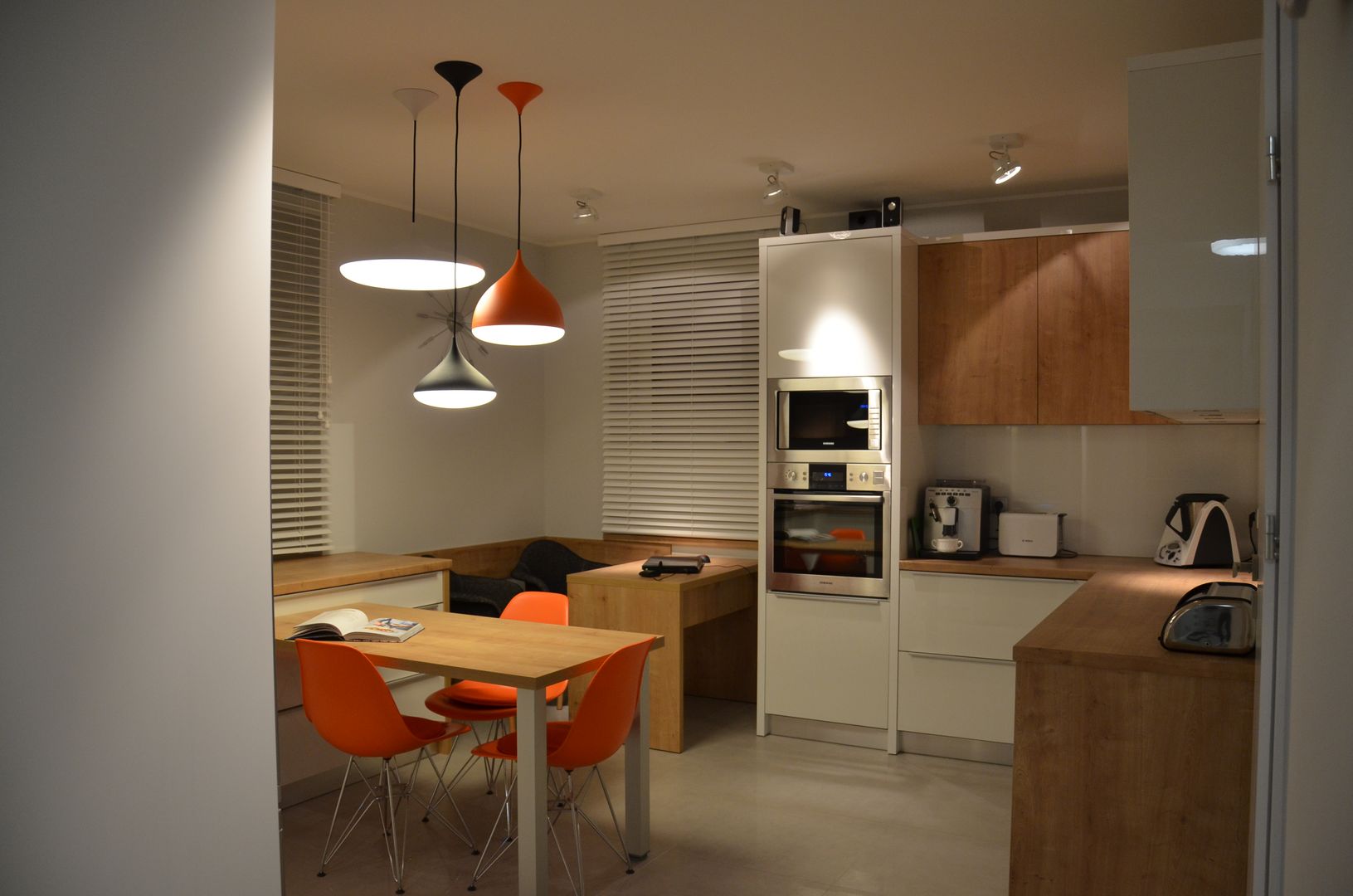 homify Modern kitchen