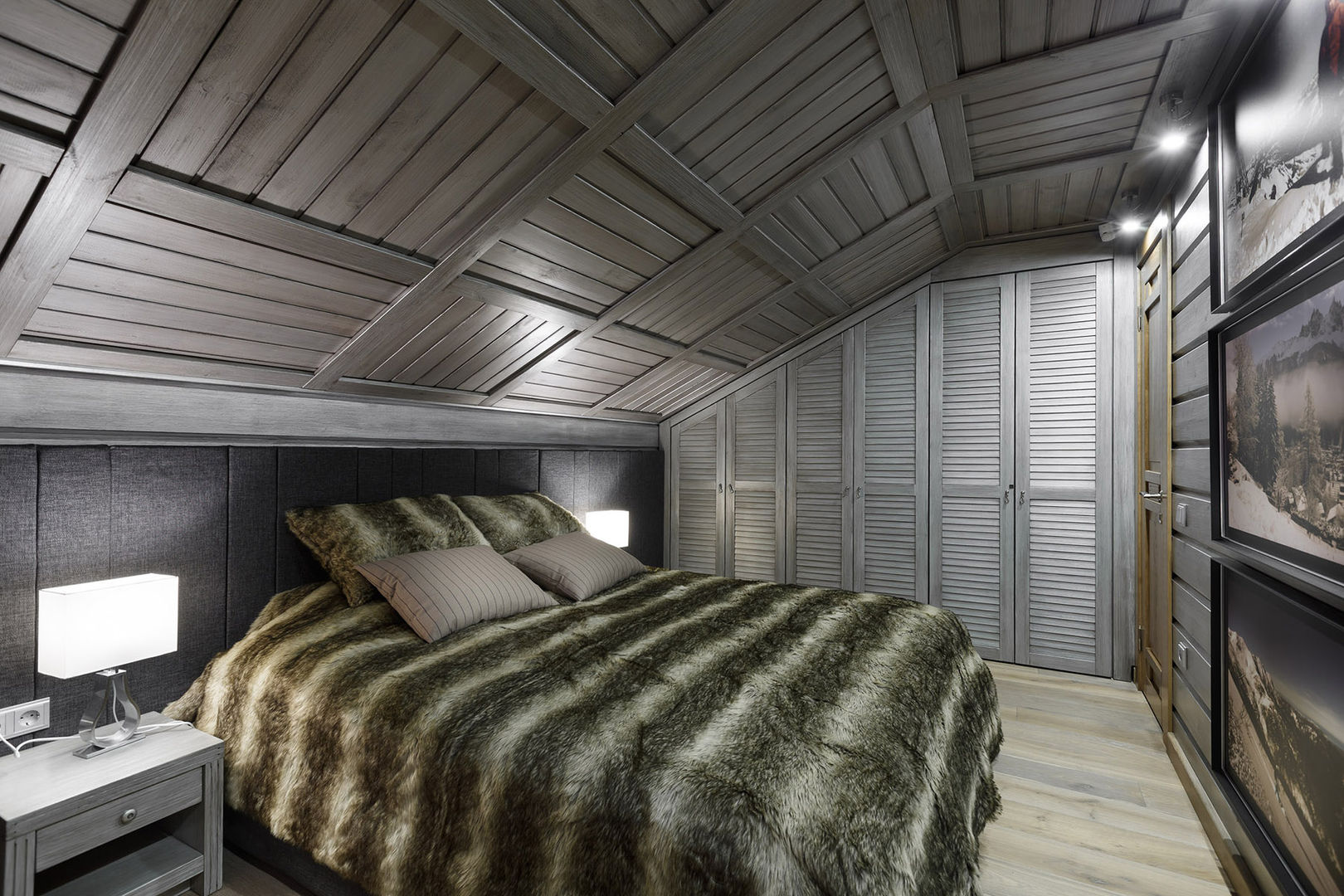 Courchevel in my pocket, artstyle artstyle Cuartos de estilo rural Madera Acabado en madera