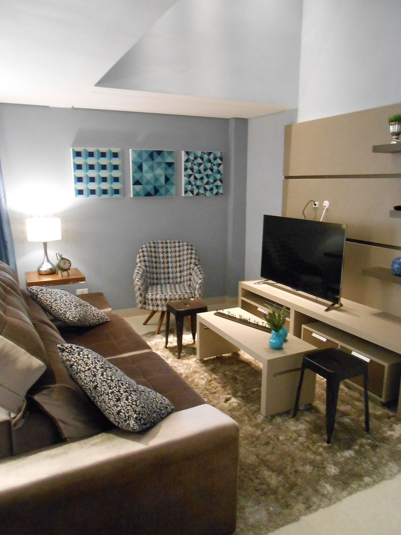 sala de estar - bege, cinza, azul e marrom Mariana Von Kruger Salas de estar modernas