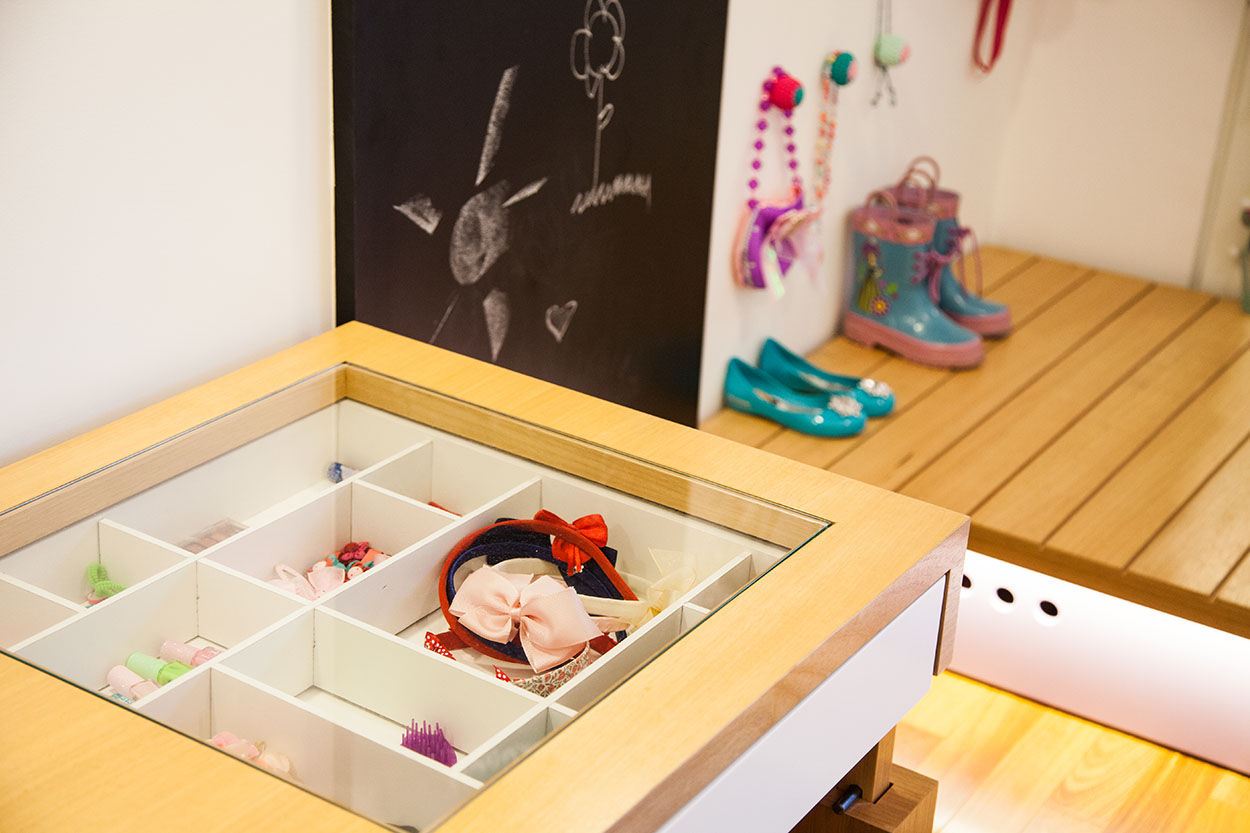 Quarto da Catarina, Hana Lerner Arquitetura Hana Lerner Arquitetura Modern nursery/kids room